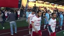 AK Parti İstanbul İl Başkanı Osman Nuri Kabaktepe ünlünün katılımı ile futbol müsabakası düzenledi