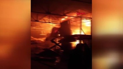 Bursa'da plastik atık fabrikasında çıkan yangın, hasara neden oldu