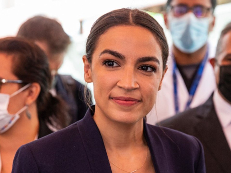 Migrationspolitik: Ocasio-Cortez feuert gegen US-Vize Harris