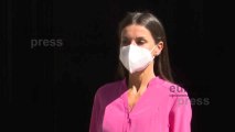La Reina Letizia se rinde al rosa, su nuevo color fetiche
