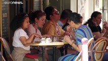 فرنسا وبلجيكا تفتح قاعات المقاهي والمطاعم وسط ترقّب السياح الأمريكيين