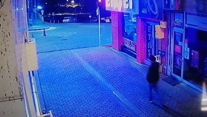 Banka şubesinin camı ile ATM'lere zarar veren kişi yakalandı