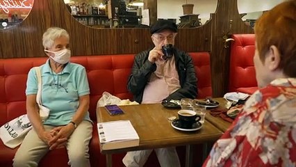 المقاهي والمطاعم تفتح قاعاتها في فرنسا