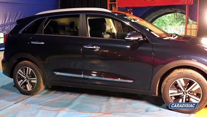 Скачать видео: Kia Niro PHEV et e-Niro : la démonstration coréenne – Salon Caradisiac Électrique/Hybride 2021