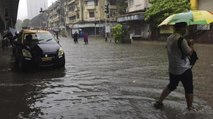 Heavy rain lashes Mumbai, leaves waterlogged streets