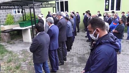 KARS - Trafik kazasında ölen 2 kardeş defnedildi