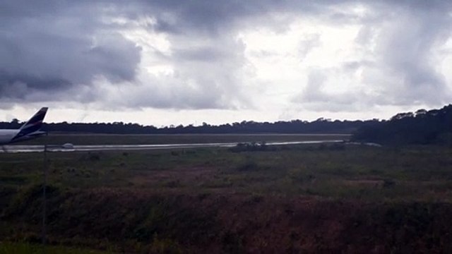 Airbus A330 PR-AIU na aproximação final antes de pousar em Manaus vindo de Campinas