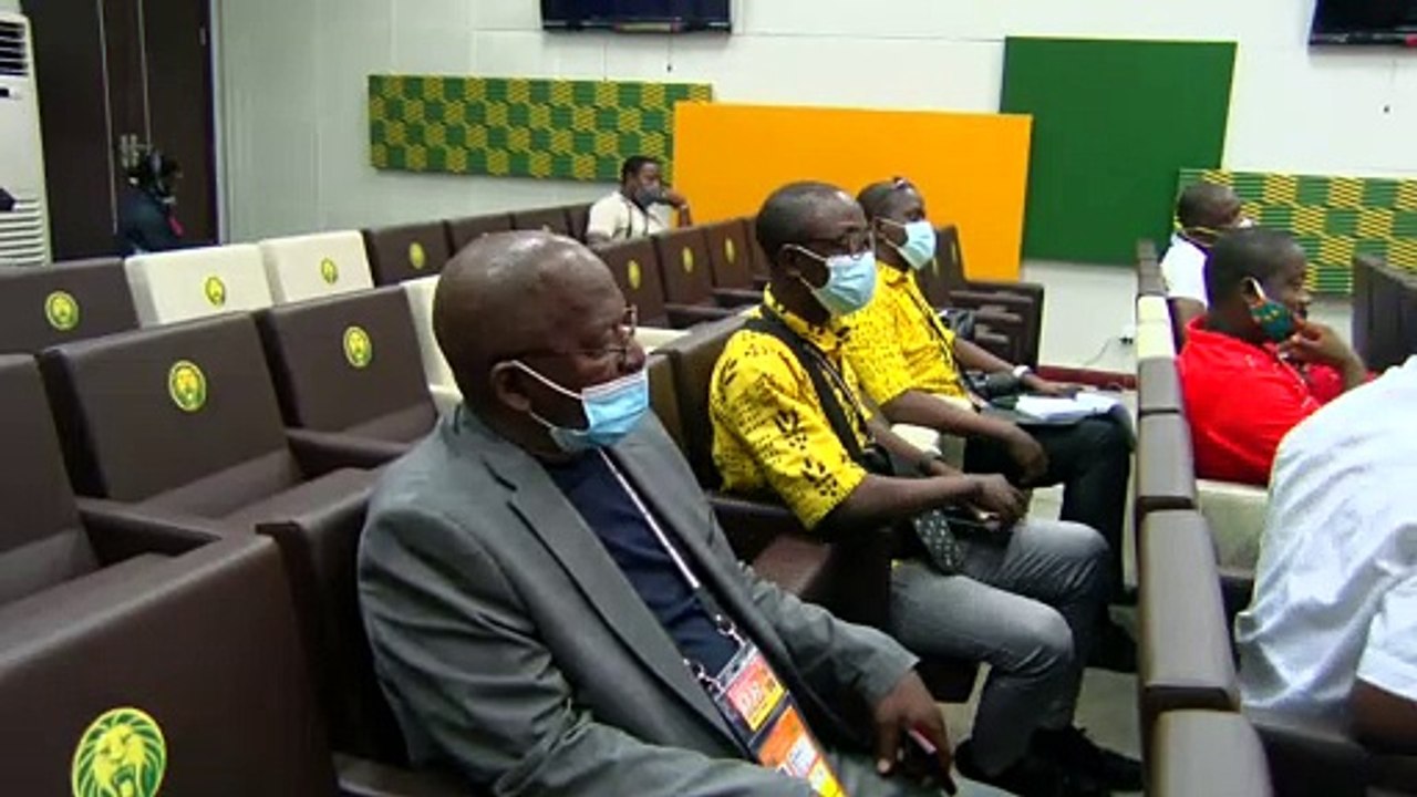 SALLE DE CONFÉRENCE STADE JAPOMA DOUALA