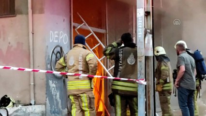 İSTANBUL - Ataşehir'de işyeri yangını