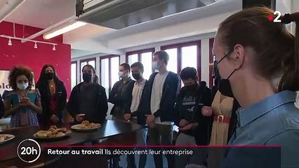 Entreprises : les nouvelles recrues découvrent leurs bureaux