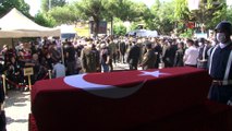 Jandarma Astsubay Egemen Öztürk, İzmir'de son yolculuğuna uğurlanıyor
