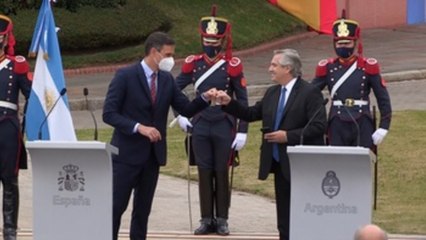 Sánchez se vuelca en apoyo de Argentina por la covid y sus demandas al FMI