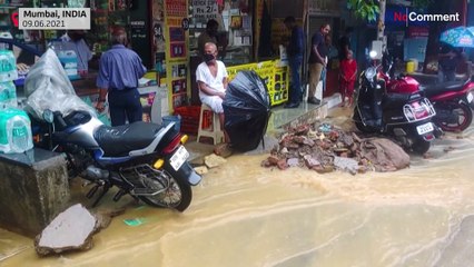 La mousson provoque le chaos à Bombay