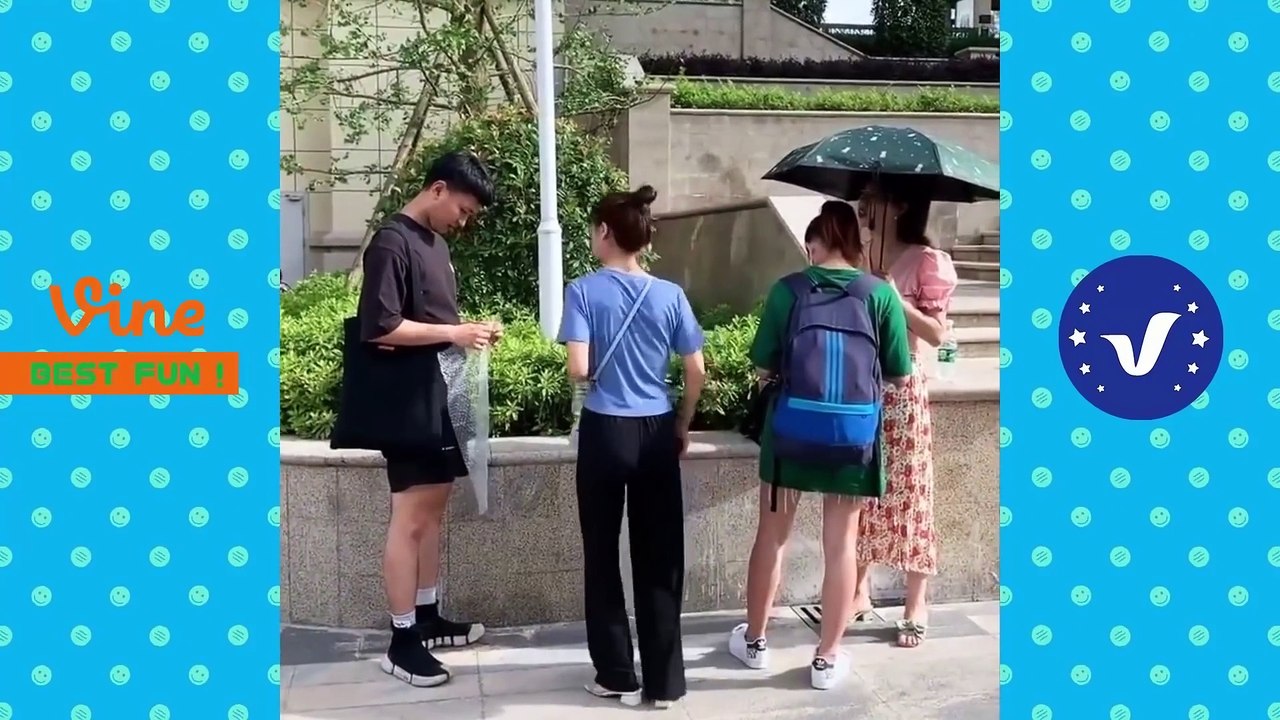 New Funny Videos 2020 ● People doing stupid things P134