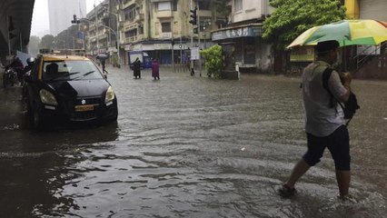 Mumbai: High tide alert, people asked to stay away from sea