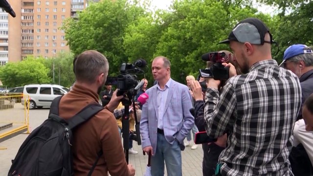 La Russia mette al bando le organizzazioni di Navalny: Estremiste