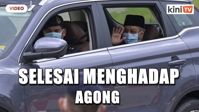 Dr M tinggalkan istana selepas sejam menghadap Agong