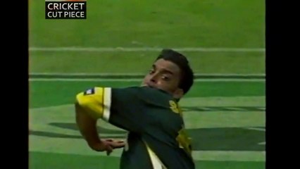 Yorkers from Hell - 5 best yorkers of Shoaib Akhtar  World Fastest Bowler