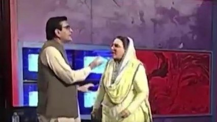 PAK: Panelists fight in studio during heated debate
