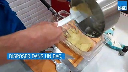 Recette : Mille-feuilles à la framboise, crème pâtissière à la rose