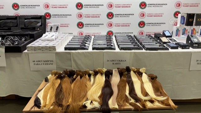 İSTANBUL - Sabiha Gökçen Havalimanı'nda 1,5 milyon lira değerinde kaçak ürün ele geçirildi