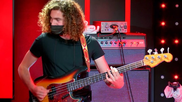 Clara Luciani - La grenade (Live) - Le Grand Studio RTL