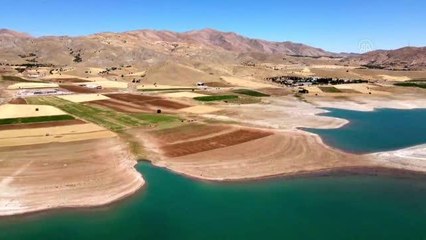 "Robinson Ziya'nın" Keban Baraj Gölü'ndeki adada huzurlu yaşamı