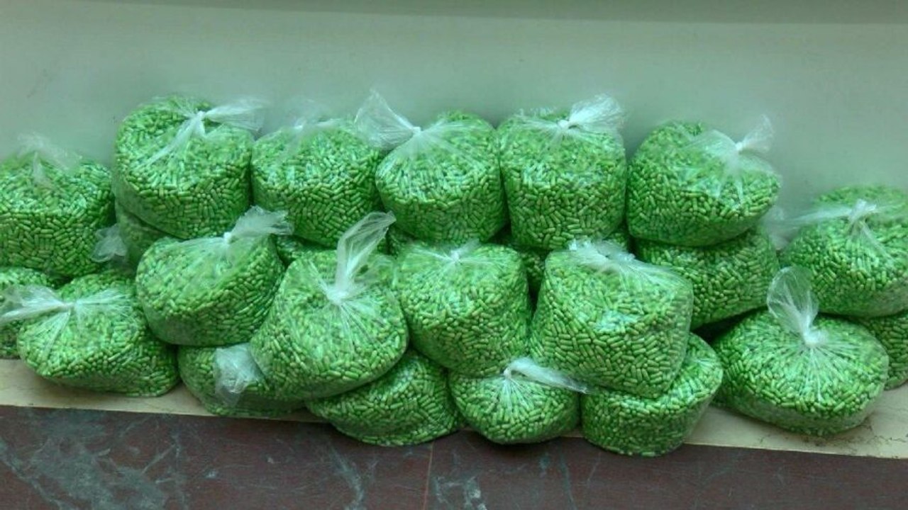 2.5 milyon liralık kaçak cinsel güç artırıcı ele geçirildi