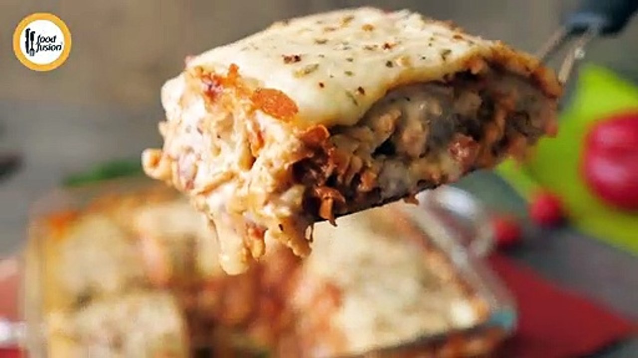 Smoky Chicken Lasagna Without Oven Recipe By Food Fusion (Ramzan Special)