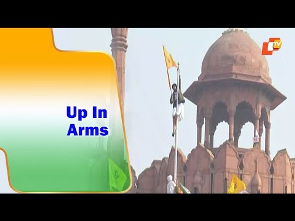 Tractor Rally On R-Day: Farmers, Police Clash, Tears Gas Fired To Control Rally | OTV News