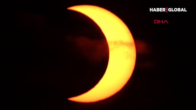 Kuzey yarımkürede halkalı güneş tutulması başladı