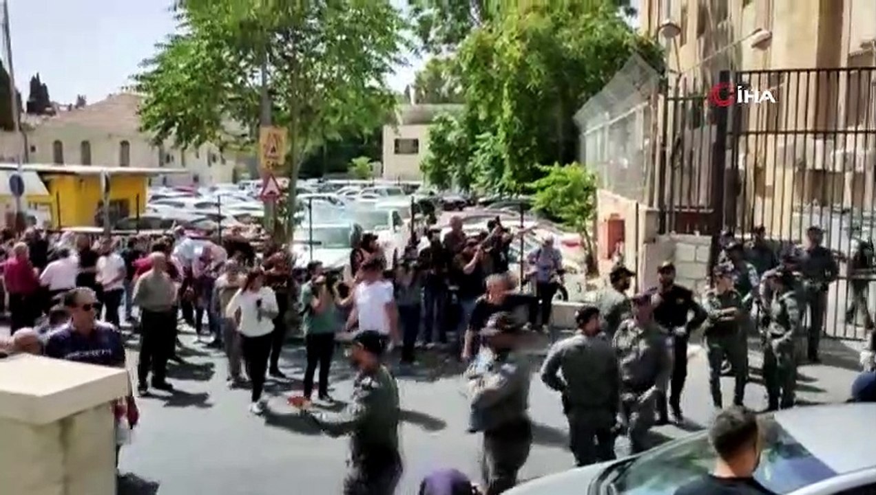 - Kudüs'te İsrail mahkemesi önünde İsrail güçleri ve Filistinliler arasında arbede: 1 gözaltı, 2 yaralı