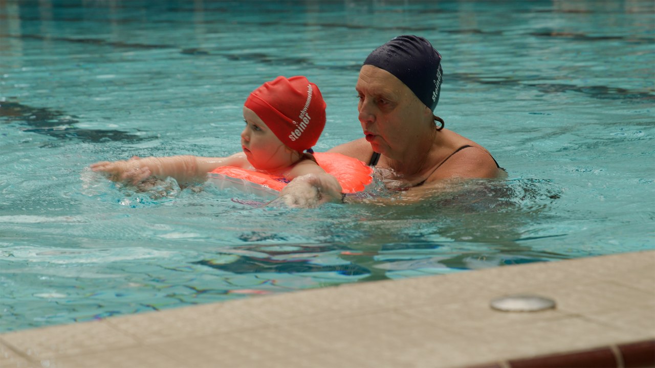 Ansturm auf Schwimmkurse – Die 'Nichtschwimmergeneration' holt auf