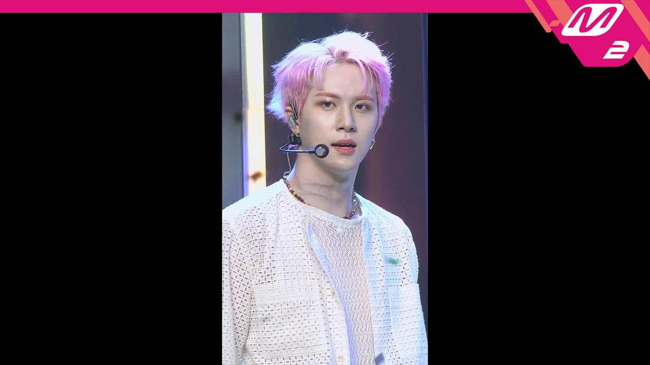 위아이 김동한 직캠 BYE BYE BYE