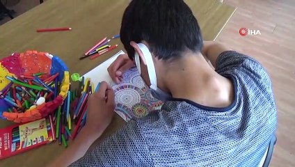 Özel öğrenciler engelleri üreterek aşıyor