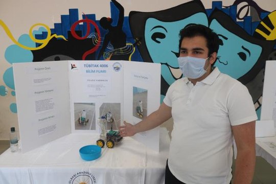 Gölbaşı Anadolu Lisesinde 4006 TÜBİTAK Bilim Fuarı açıldı