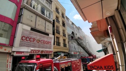 İSTANBUL - Fatih'teki bir otelin sauna kısmında yangın