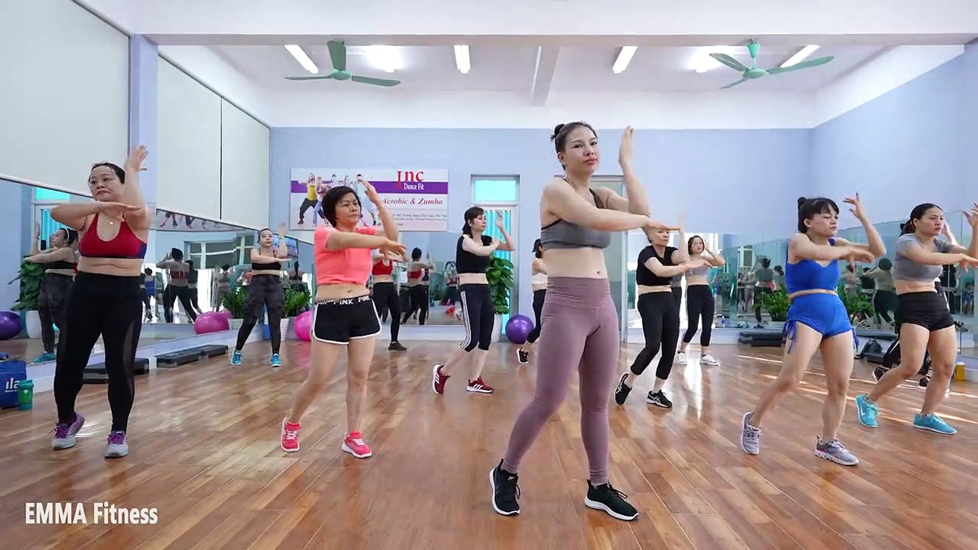 Eva fitness best sale zumba dance