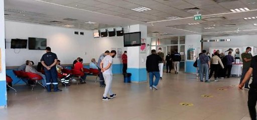 Son dakika haber! Yaklaşık 200 işçi, yemekten zehirlendikleri şüphesiyle hastaneye başvurdu