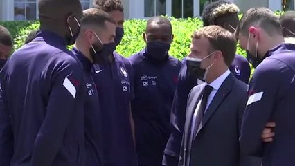 Bleus - Macron a rendu visite aux Bleus