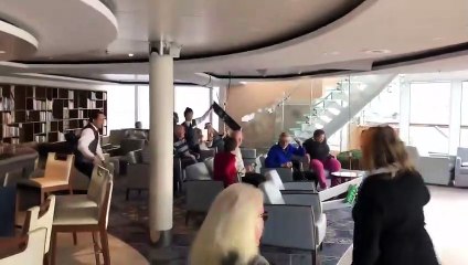 Une croisière en pleine tempête sur le navire Viking Sky... expérience éprouvante