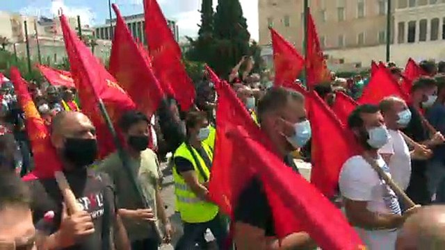 Греки протестуют против правительственного законопроекта о трудовых отношениях