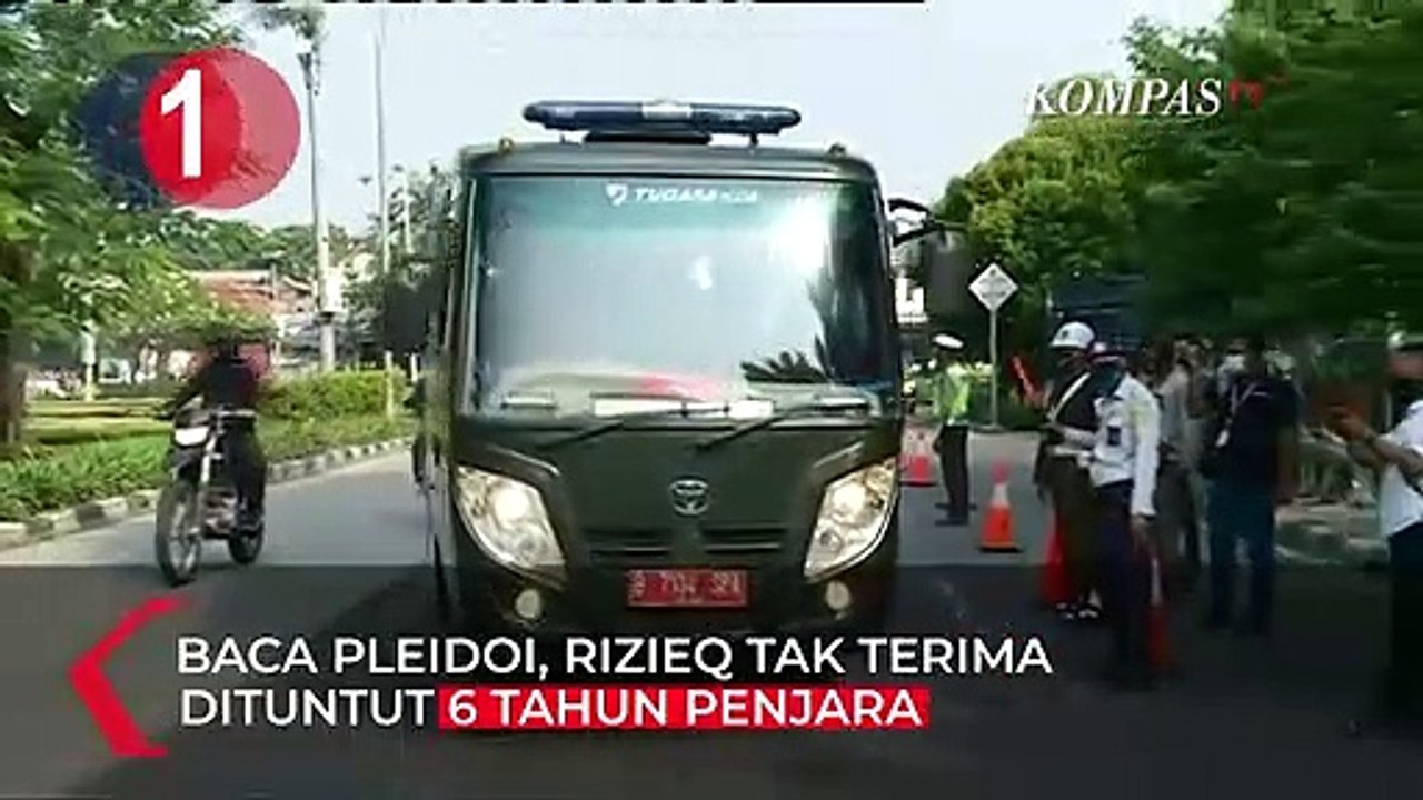 TOP3NEWS: Pleidoi Rizieq Shihab, McDonalds Minta Maaf, Jokowi Sikat Preman Tanjung Priok