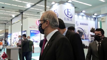 ANKARA - Cumhurbaşkanlığı Savunma Sanayii Başkanı Demir silah standlarında inceleme yaptı
