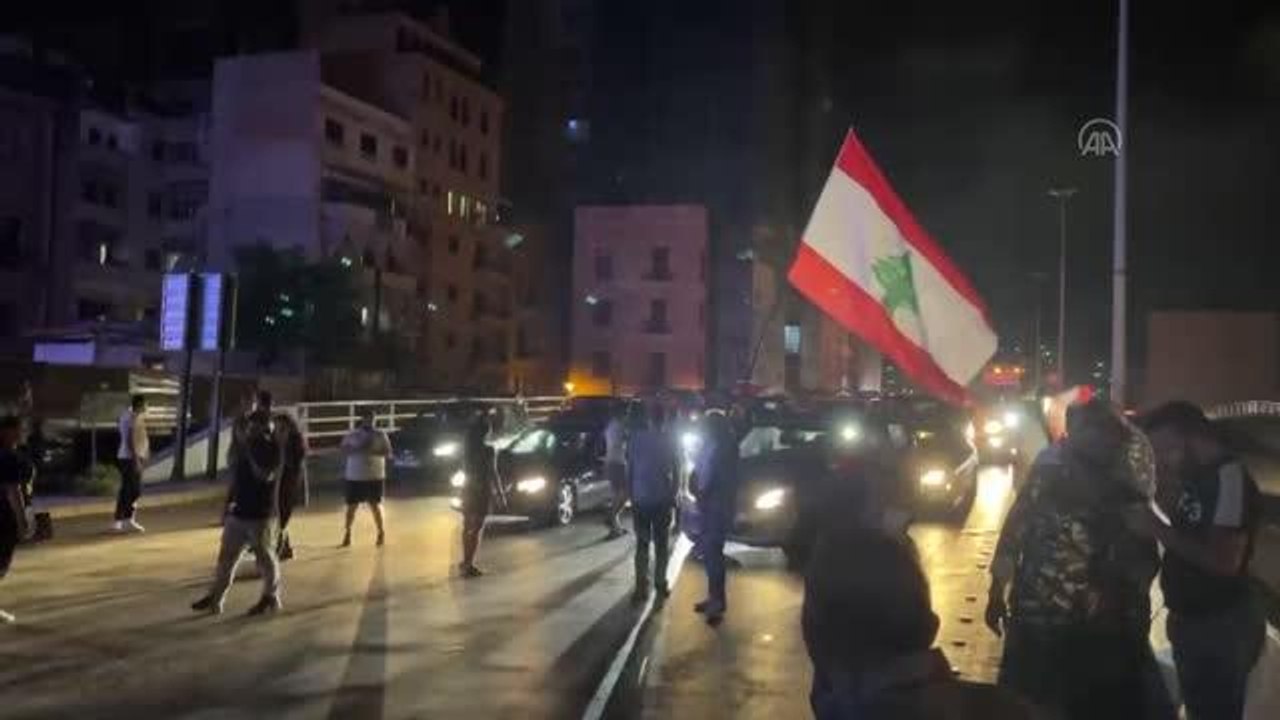 Lübnan'da ekonomik kriz ve hayat pahalılığı protesto edildi