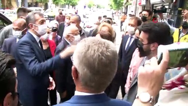 Bakan Selçuk, ek atama isteyen anneyi ‘İnşallah’ diyerek sevindirdi