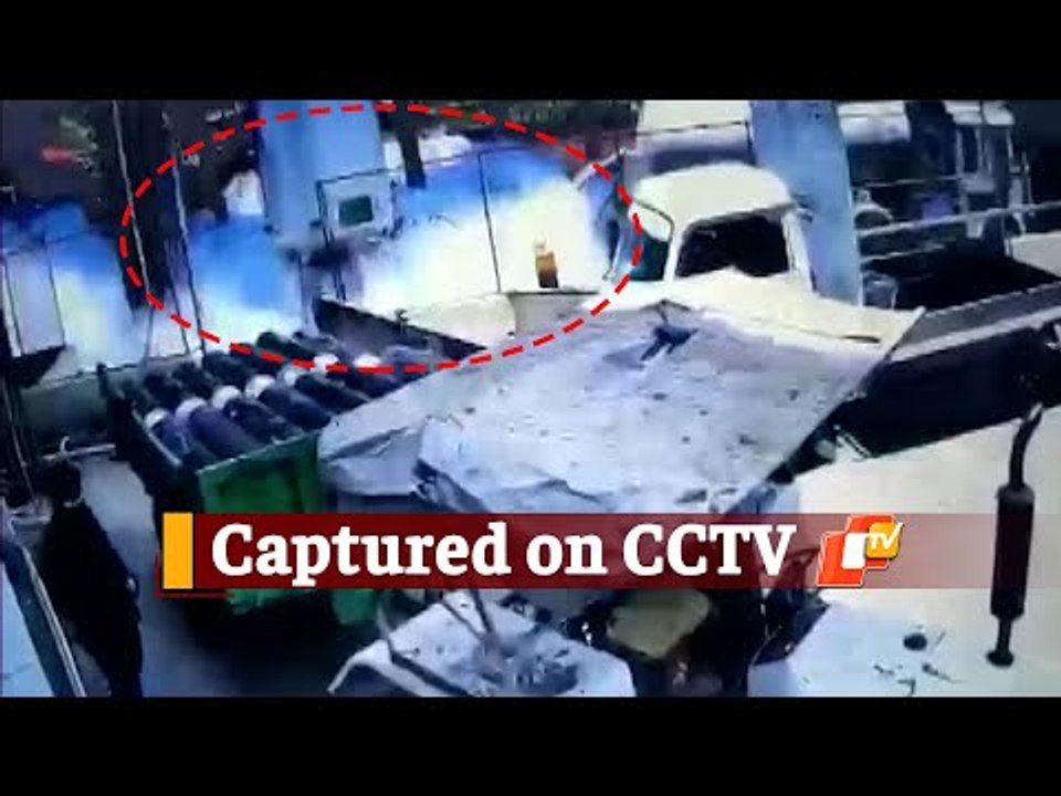 CCTV Footage Shows Unfolding Of Nashik Hospital Oxygen Leakage Tragedy | OTV News