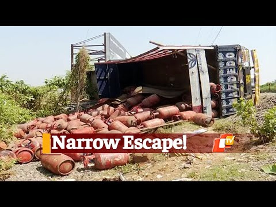 LPG Cylinder-Laden Truck Overturns In Odisha | OTV News
