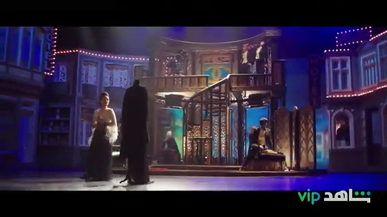 جريئة ومدخنة: أبرز ملاحظات على إعلان مسرحية كوكو شانيل لـ شريهان