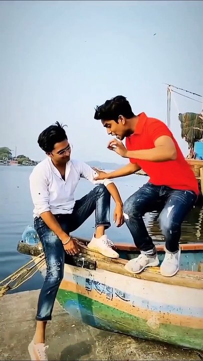 sameed_saab_officialfanclub on Instagram_ Cab we cross 1 million  views and 100k likes Dil ko dil se lagao alag hi maza hain  Koi kahe jao to ek baar me chale jao ❤️❤️ Drop your_(MP4)